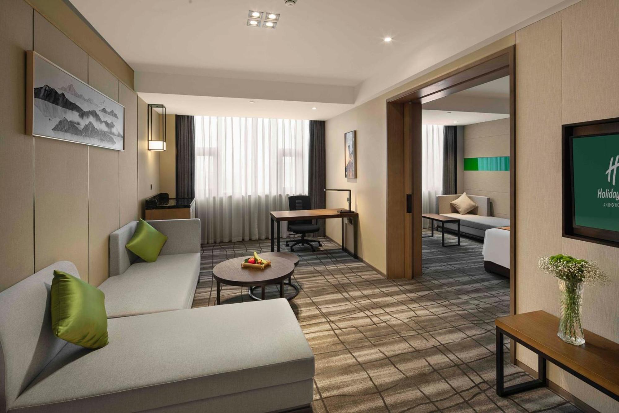 Holiday Inn Chengdu Airport By Ihg Exterior photo